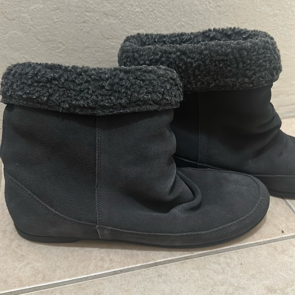 Nine West boots size 7 like new 💖